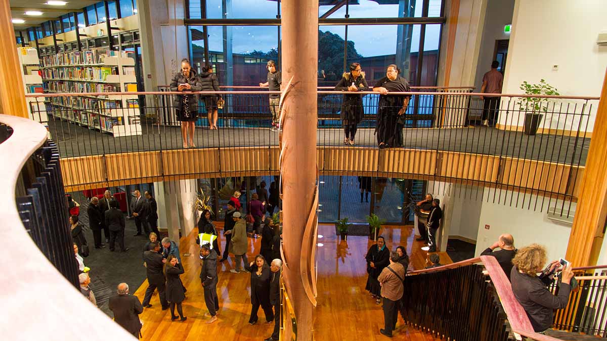 photo of interior of library at Te Whare Wānanga o Awanuiārangi